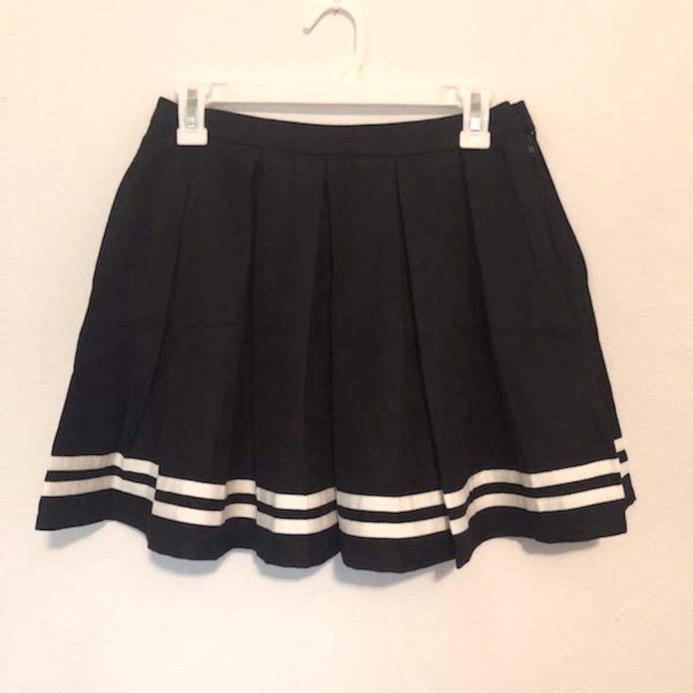 Hot Topic Black Pleated Cheer Skirt Jersey Stripe